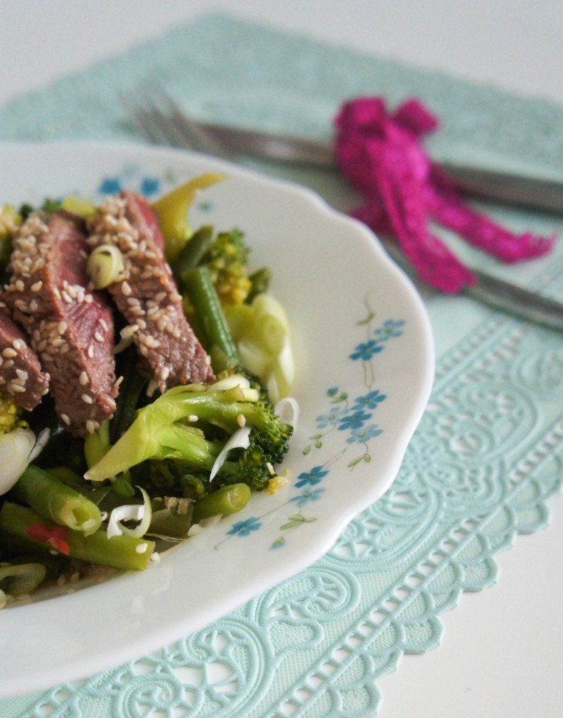 Oosterse biefstuk met broccoli en sperzieboontjes