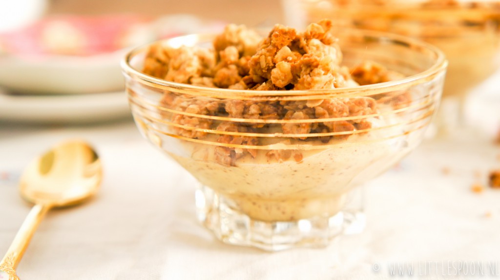 Ontbijt of toetje? Mango ijs met crumble