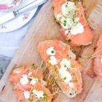 Boterhammenfeest: Sandwich met gerookte zalm en mierikswortel