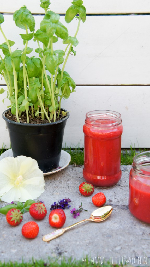 Sappenparade: zomers sapje met aardbei en framboos