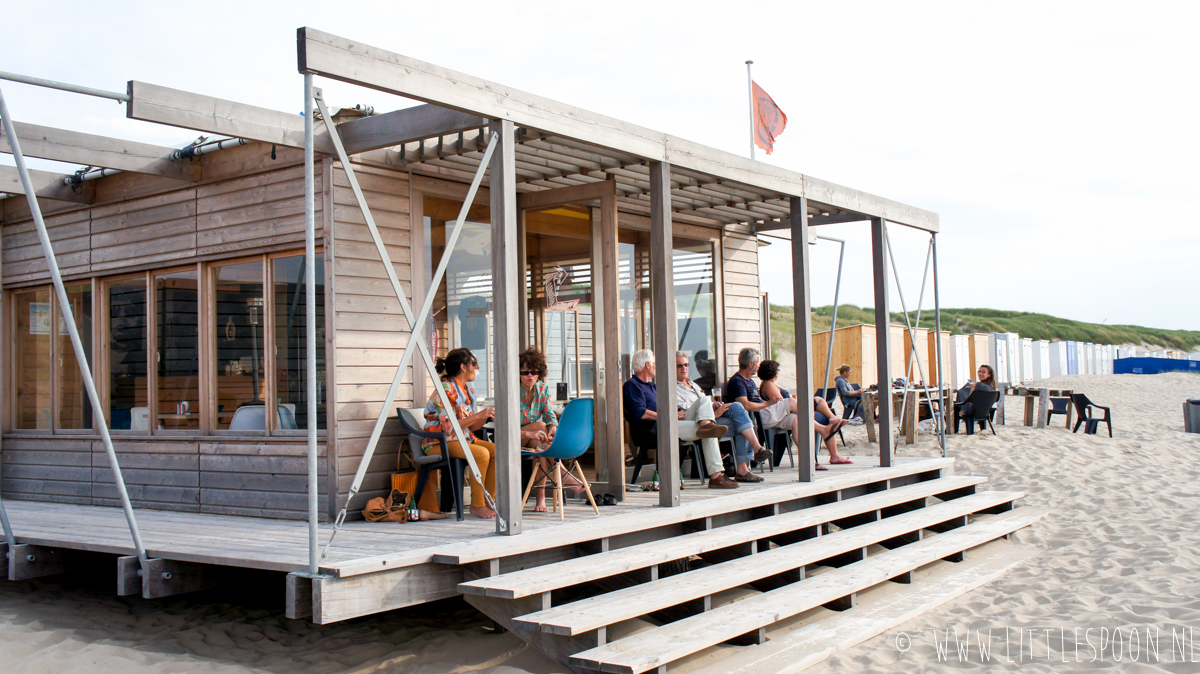 Ultieme strandgevoel bij het Zeecafe in Oostkapelle