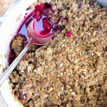 Crumble met bramen en appel