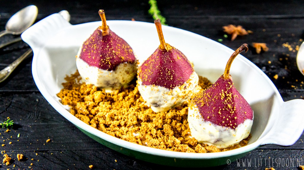 Toetje met stoofpeer, witte chocolade en speculaas