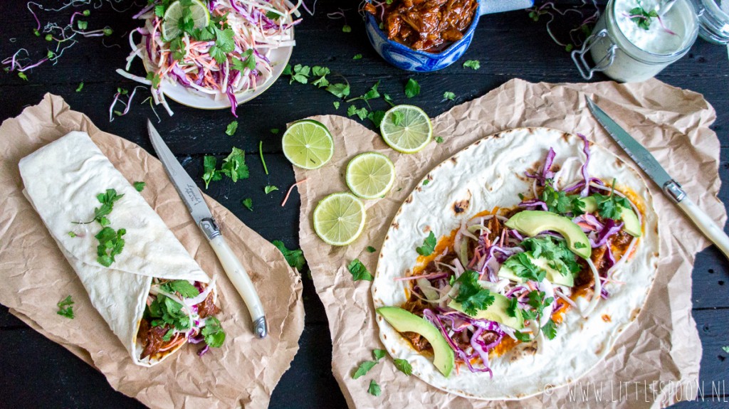 Pulled pork met Libanees platbrood en cole slaw