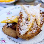 Tropische wentelteefjes met mango en kokos