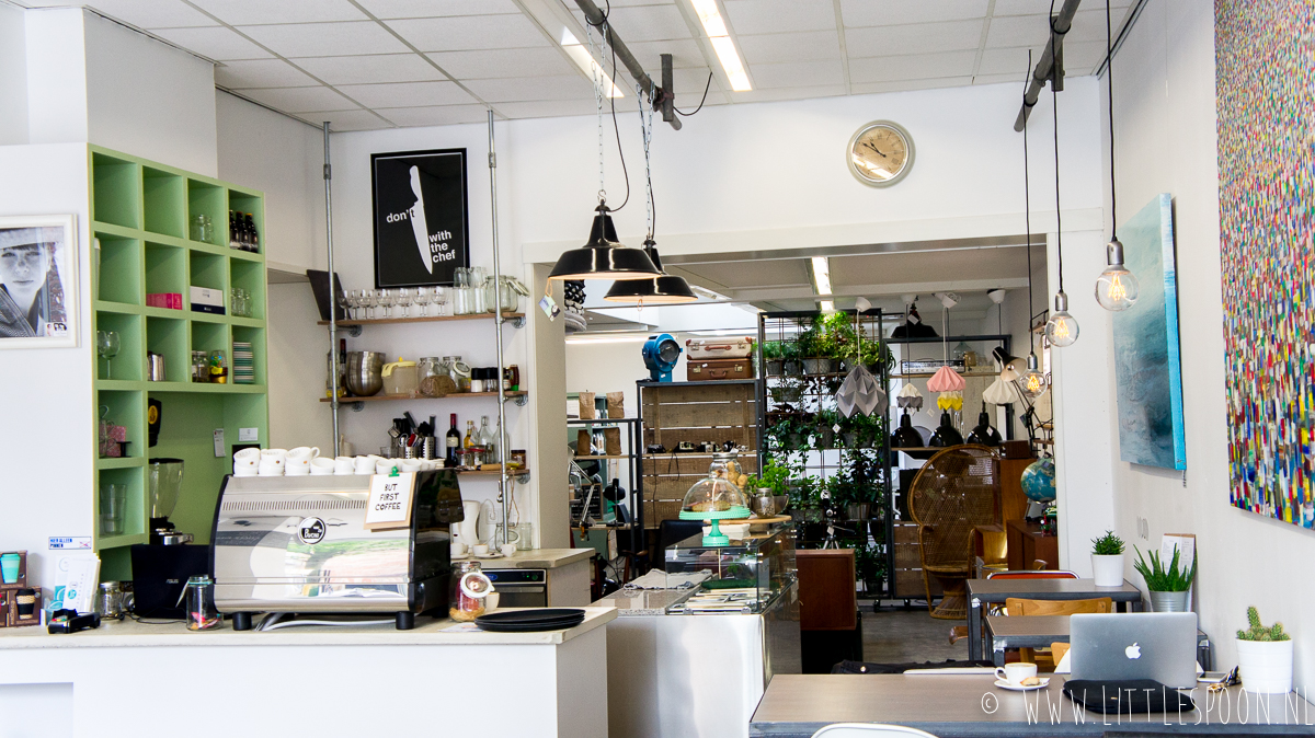 InMiddels in Middelburg // koffie- & saladebar, shoppen en werken