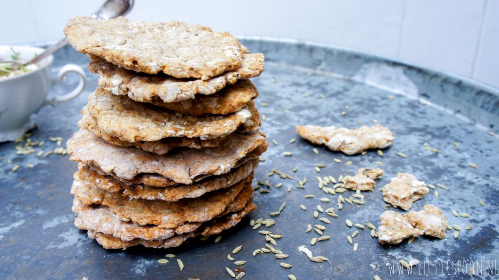 Robuuste roggecrackers met venkelzaad