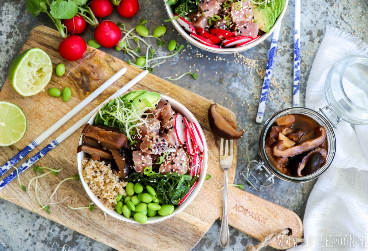 Sushibowl met tonijn, shii-takes en quinoa van Lola Quinoa