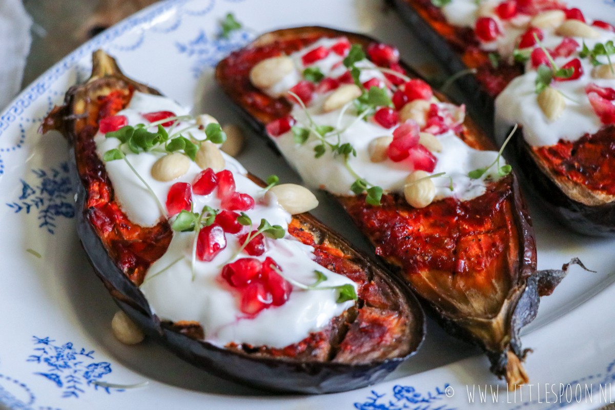 Harissa aubergine uit de oven