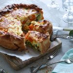 Quiche met broccoli, pompoen, feta en spekjes