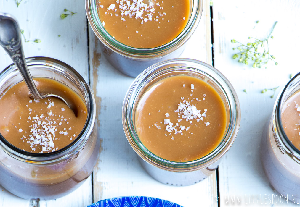 Geweldige chocoladecrème met een sausje van gezouten karamel