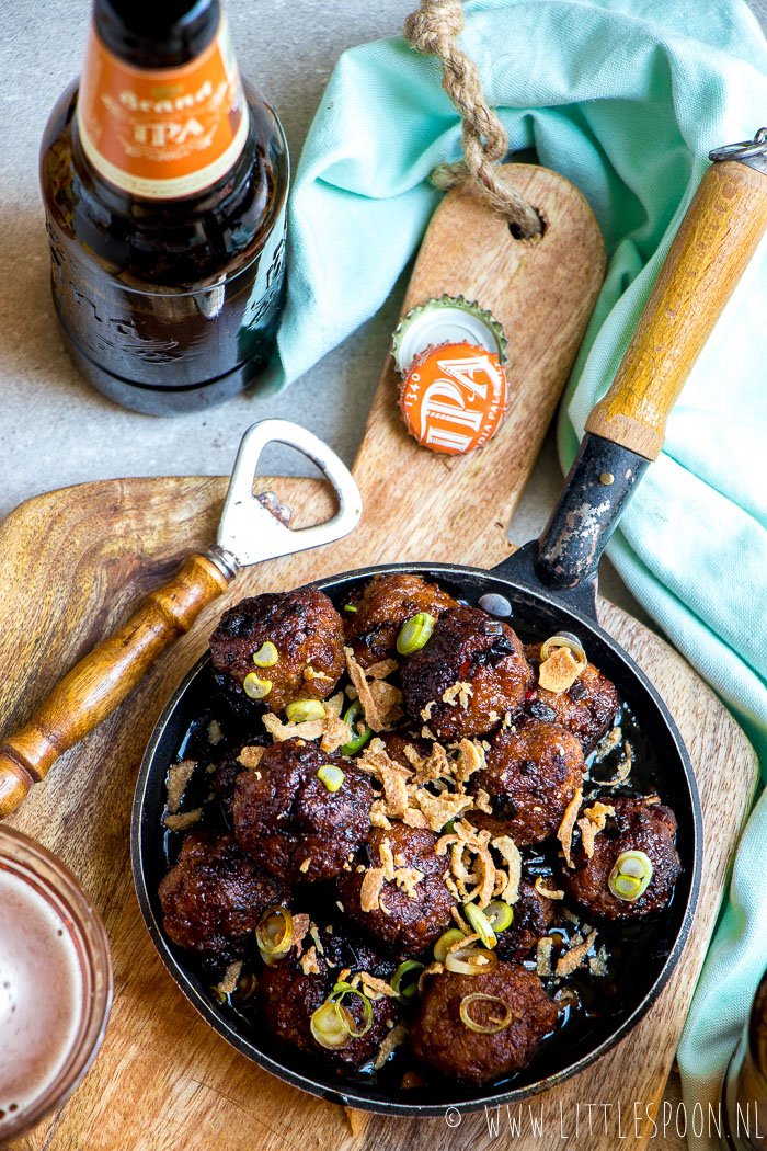 Gehaktballetjes in ketjapsaus