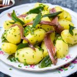 Aardappelsalade met ansjovis en salie