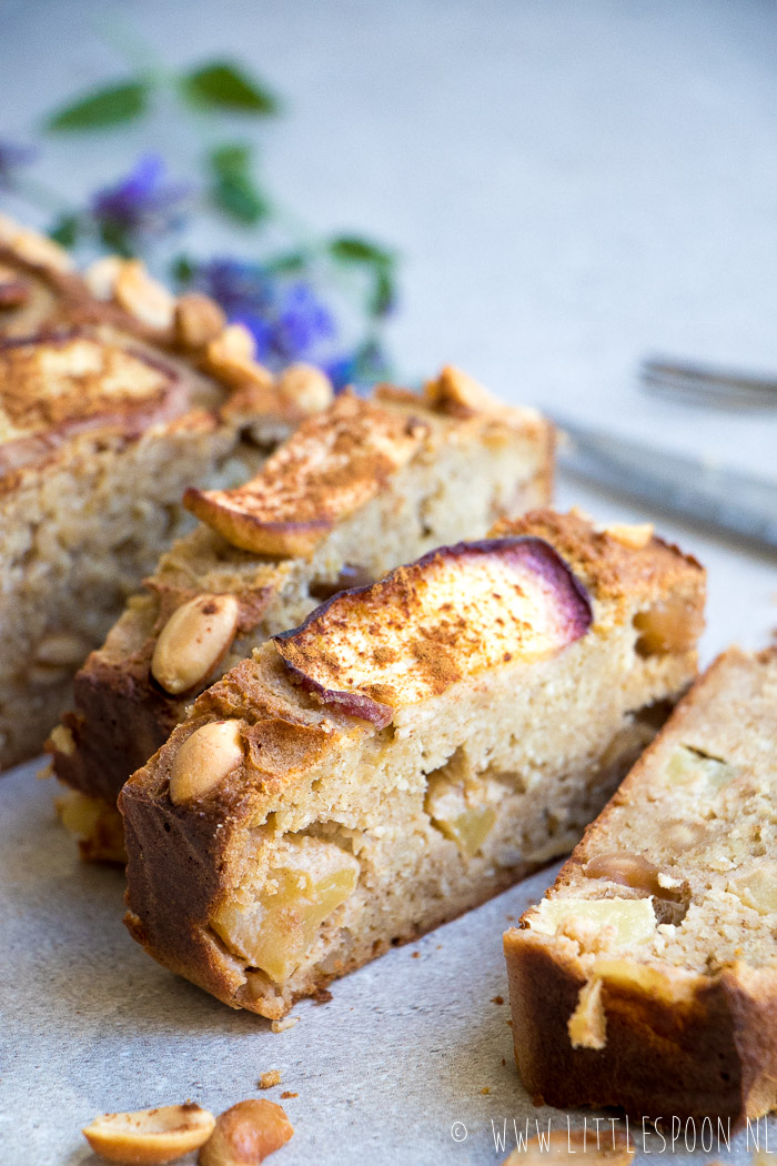 Havermoutcake met appel en perzik