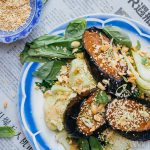 Miso aubergine met paksoi en pinda’s