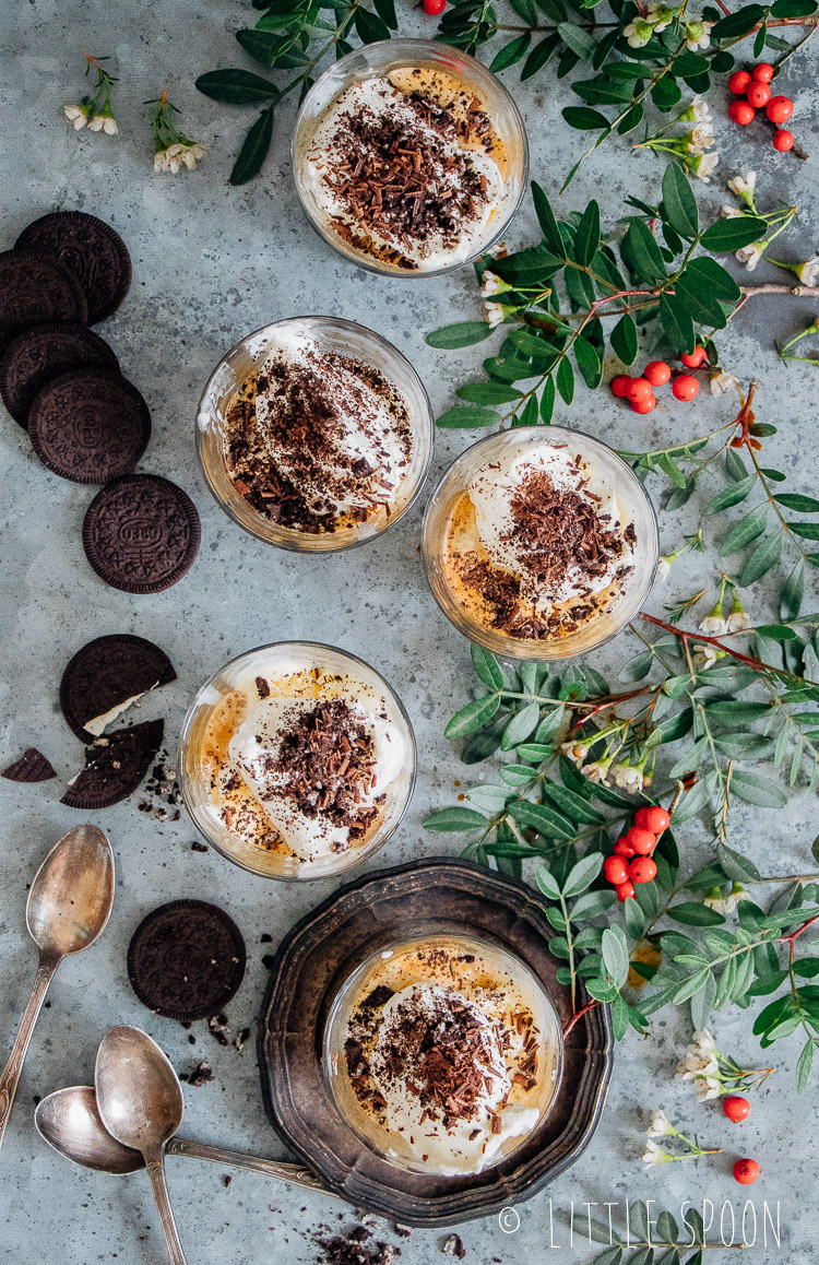 Affogato met Oreo koekjes, vanille-ijs en pure chocolade