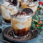 Affogato met Oreo koekjes, vanille-ijs en pure chocolade