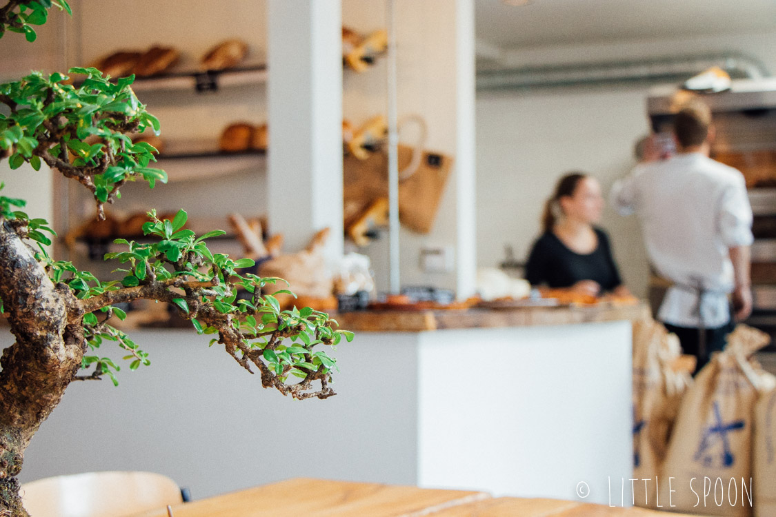 Luuks Brood & Patisserie in Middelburg // Croissants, desembrood, macarons en nog veel meer lekkers 