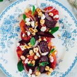 Zelf bietjes roken + salade met gerookte bietjes, bloedsinaasappel, geitenkaas en geroosterde hazelnoten