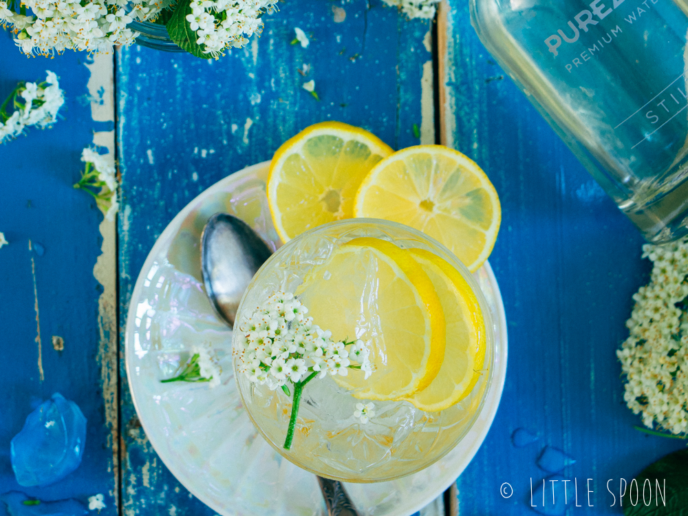 Vlierbloesemlimonade met citroen