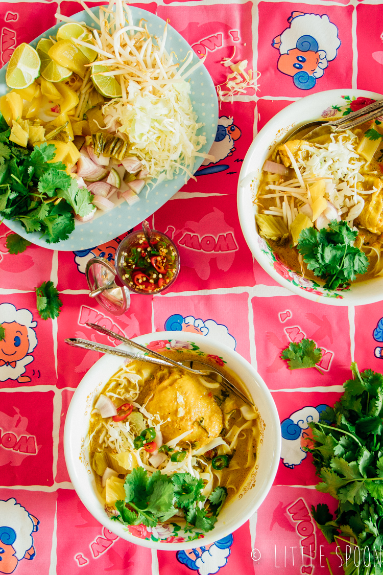 Khao soi // Thaise currysoep met noodles en kip