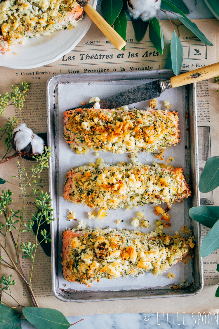 Zalm uit de oven met krokante kruidenkorst & en rode bietensalade