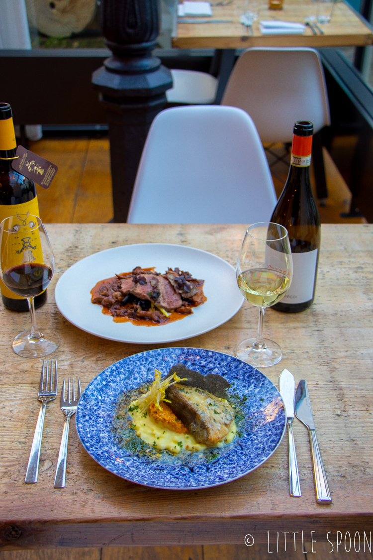 Het Vliegende Hert in Middelburg // Genieten, lekker eten en mooie wijnen