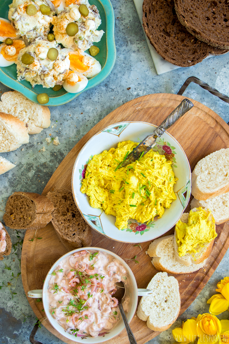 Kip-kerriesalade voor op brood